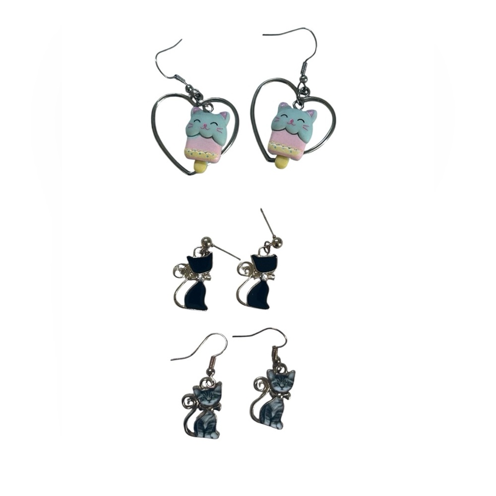 GIRL’S CAT EARRINGS